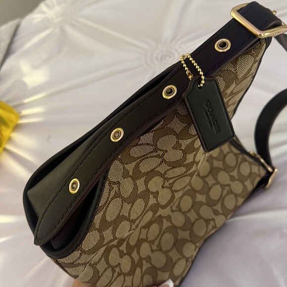 Coach Cross Body Brown Bag - Picture 2 of 2